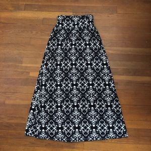 Joe B Black and White Damask Print Maxi Skirt
